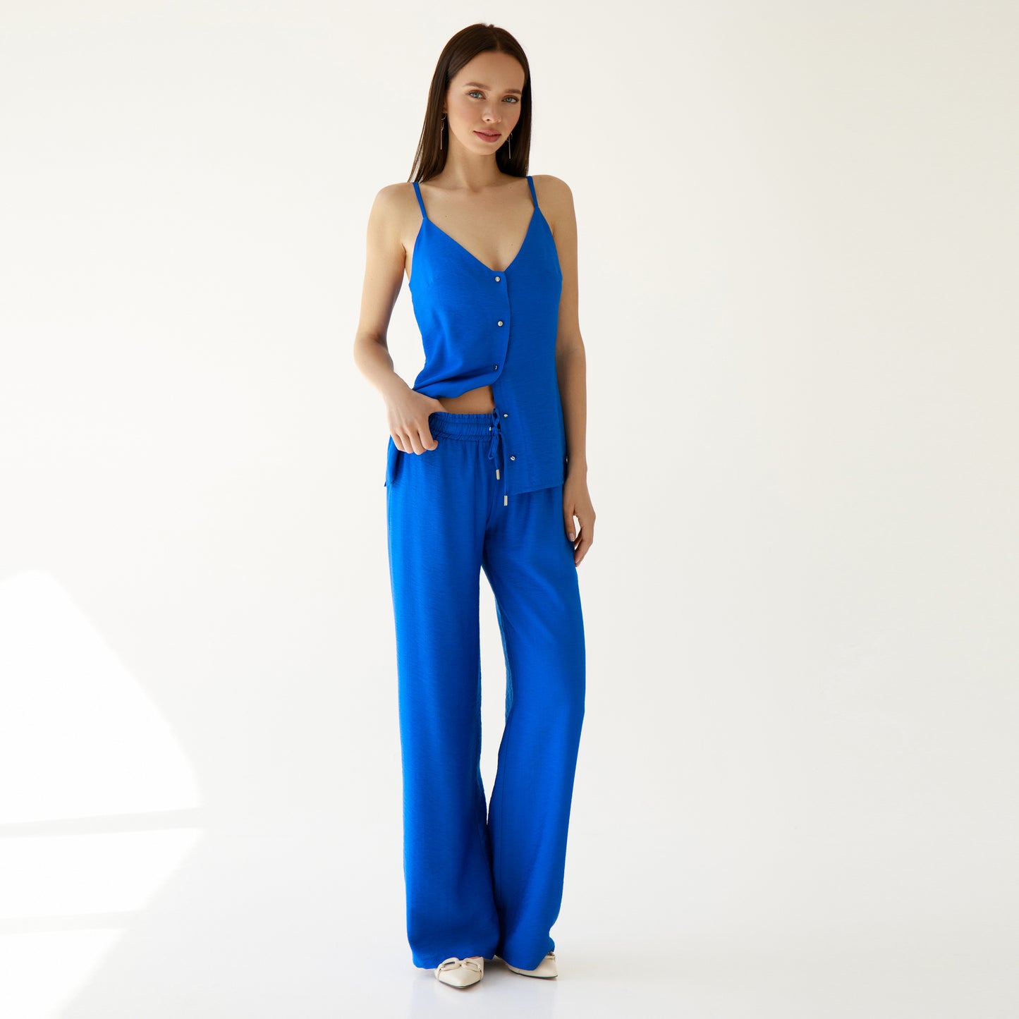 Royal blue pants with an elastic band