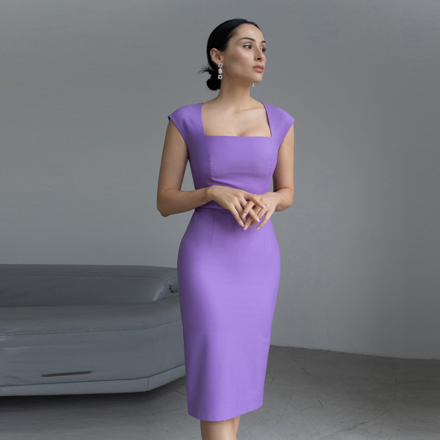 Lilac sheath dress with square neckline